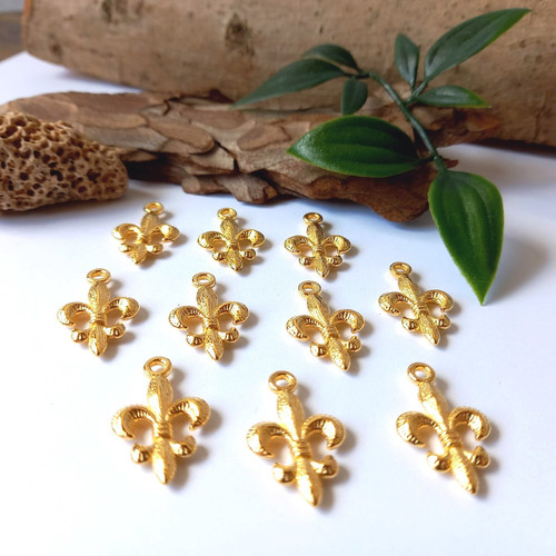 Lilien fleur de lis - lilien, fleur-de-lis